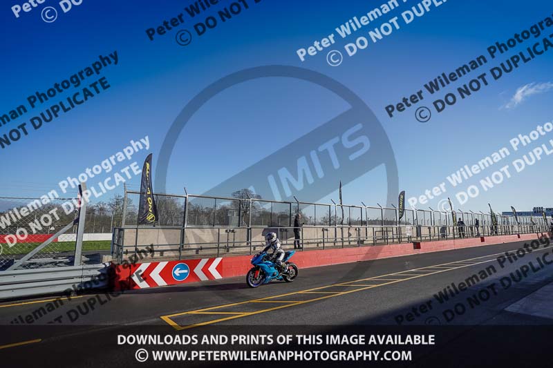 donington no limits trackday;donington park photographs;donington trackday photographs;no limits trackdays;peter wileman photography;trackday digital images;trackday photos